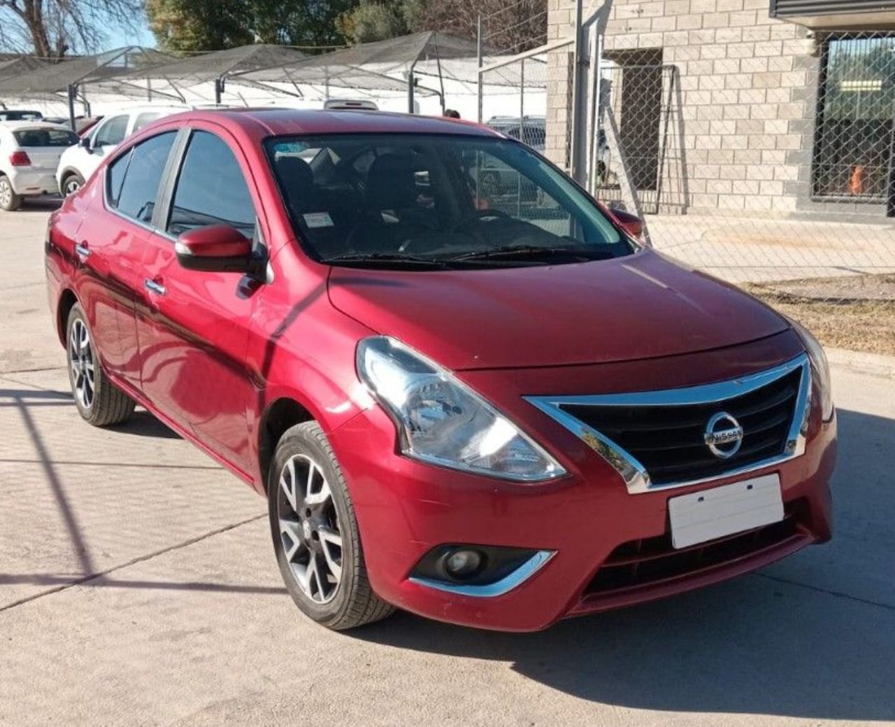 Nissan Versa Usado Financiado en Córdoba, deRuedas