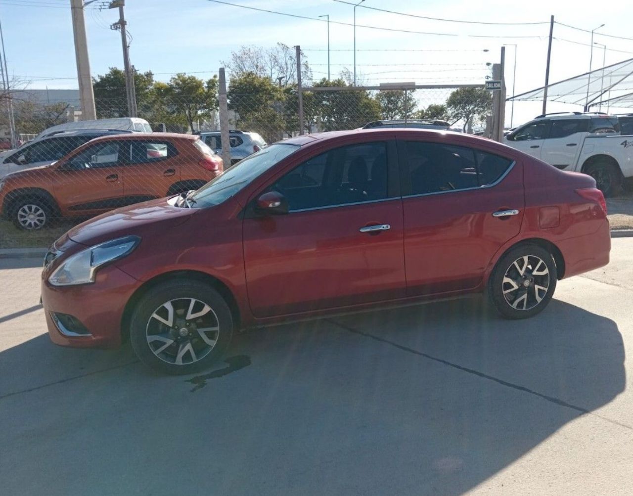 Nissan Versa Usado Financiado en Córdoba, deRuedas