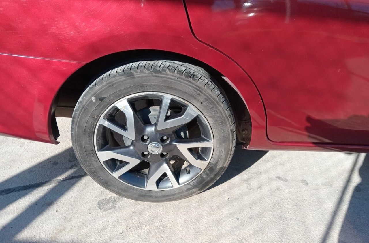Nissan Versa Usado Financiado en Córdoba, deRuedas