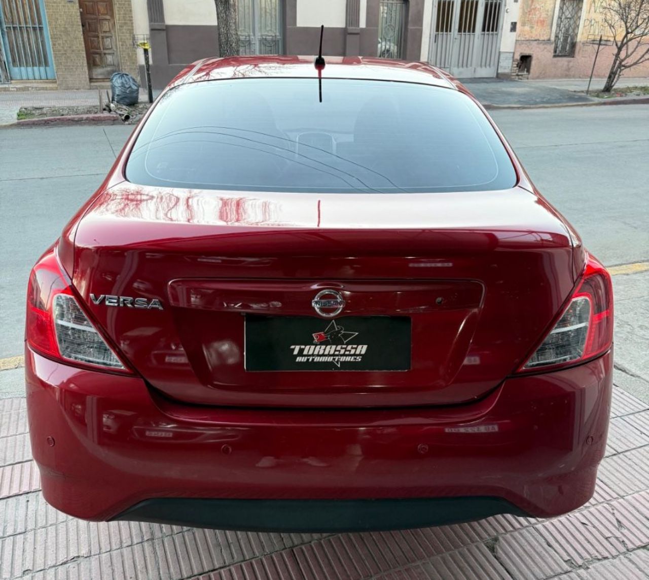 Nissan Versa Usado en Córdoba, deRuedas