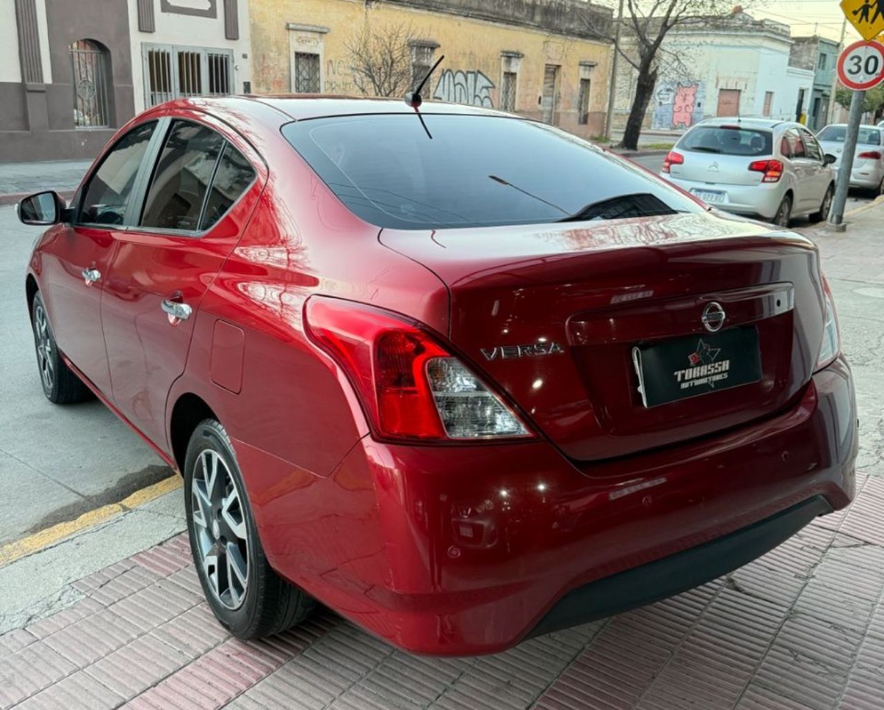 Nissan Versa Usado en Córdoba, deRuedas