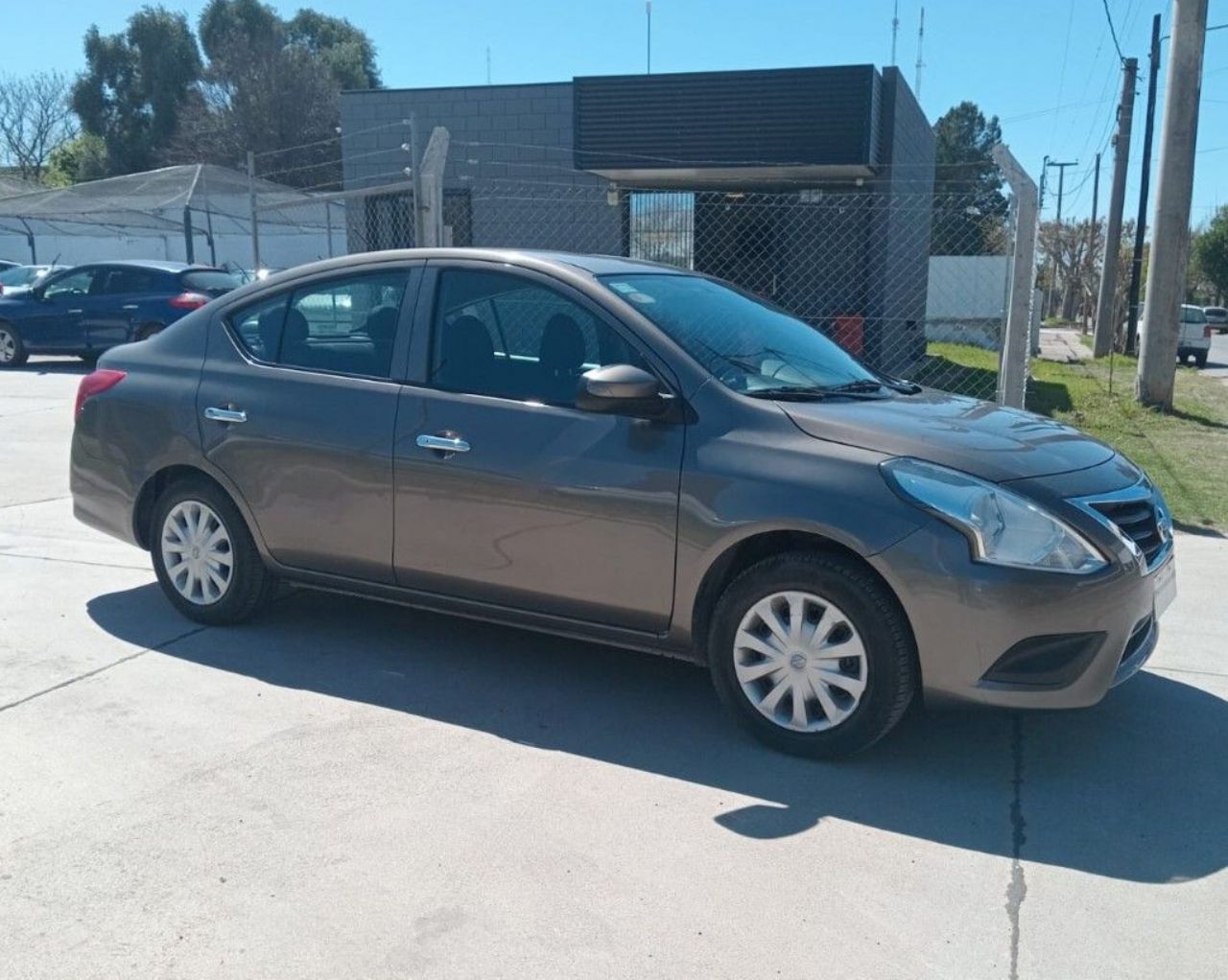Nissan Versa Usado Financiado en Córdoba, deRuedas