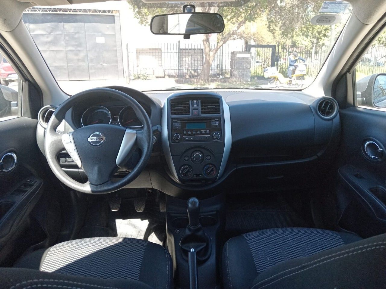 Nissan Versa Usado Financiado en Córdoba, deRuedas