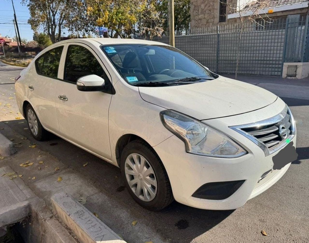 Nissan Versa Usado en Mendoza, deRuedas
