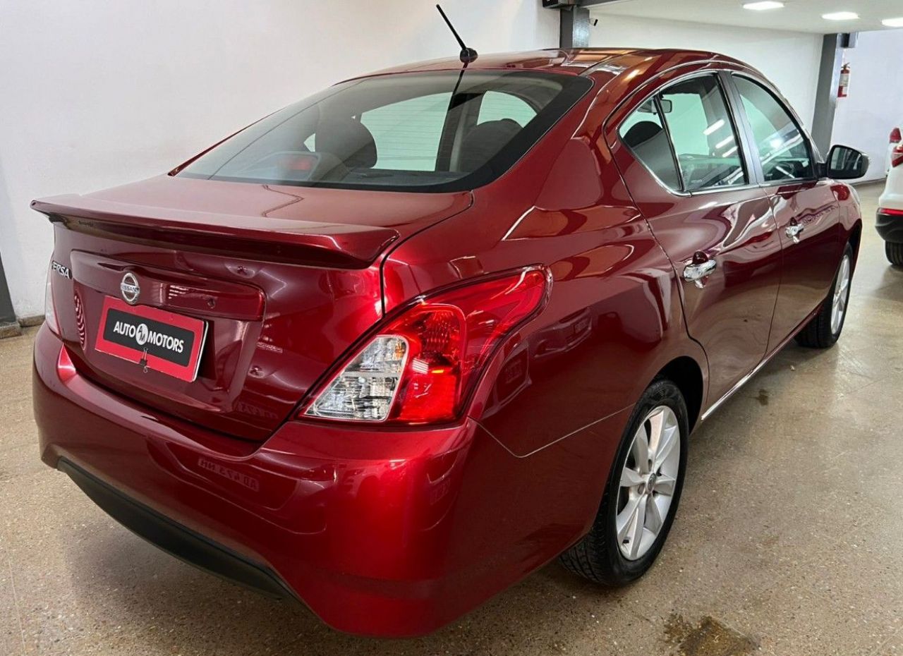 Nissan Versa Usado Financiado en Córdoba, deRuedas