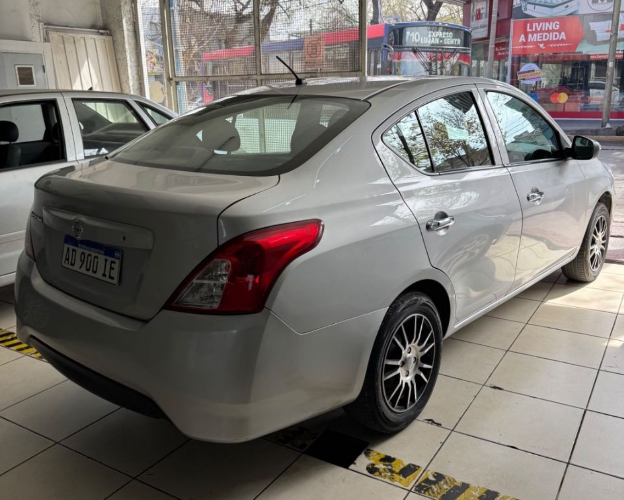 Nissan Versa Usado en Mendoza, deRuedas