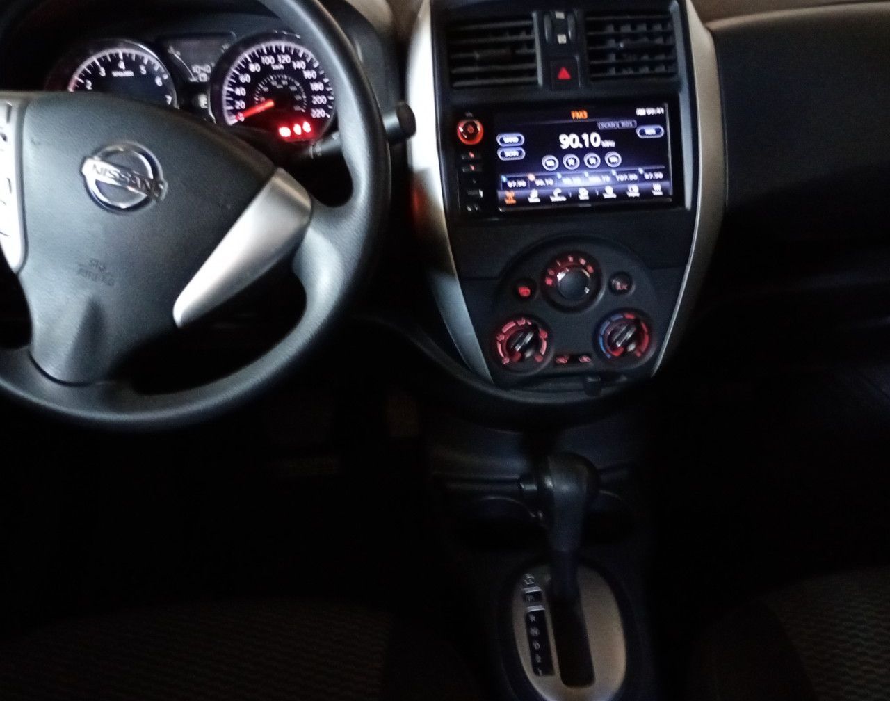 Nissan Versa Usado Financiado en Mendoza, deRuedas