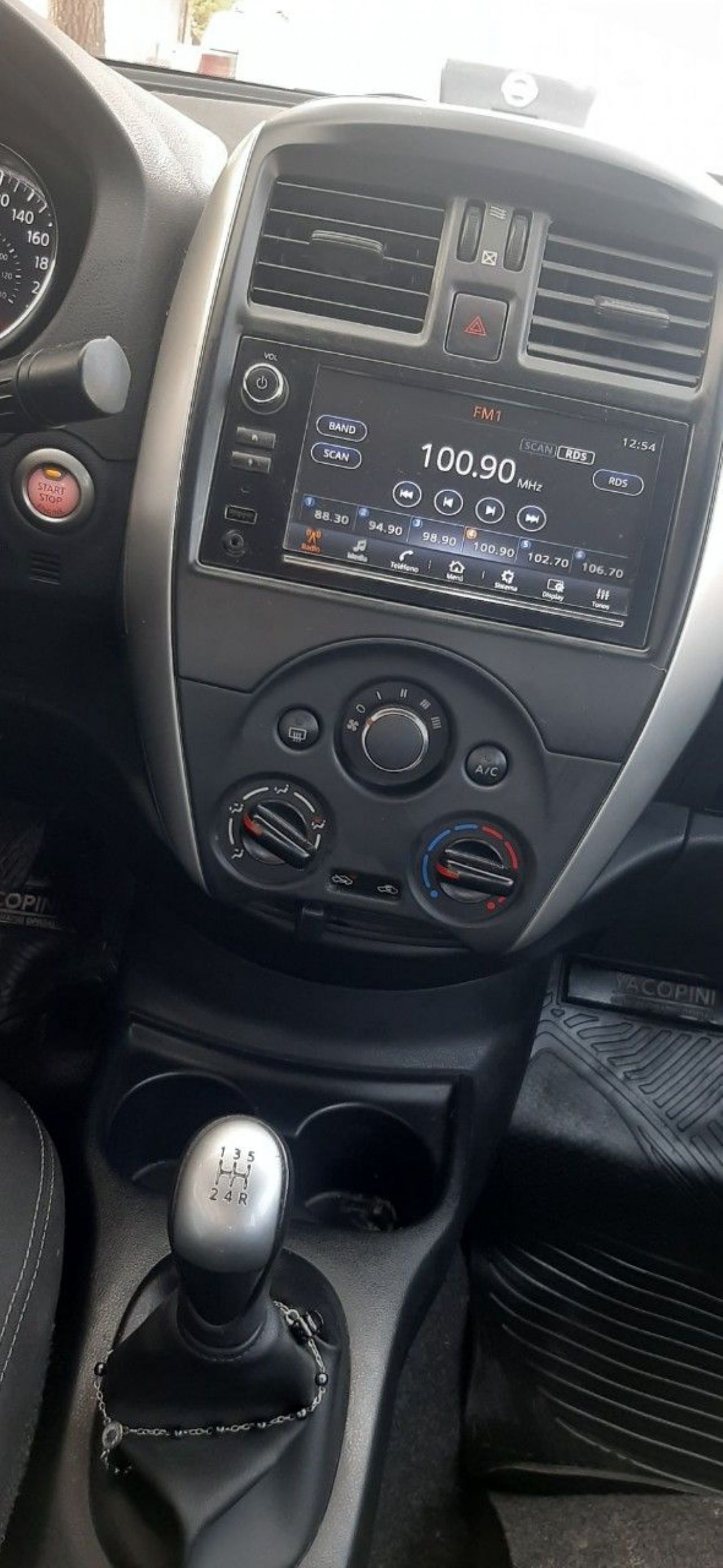 Nissan Versa Usado en Mendoza, deRuedas