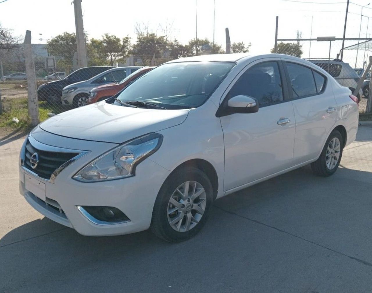 Nissan Versa Usado Financiado en Córdoba, deRuedas