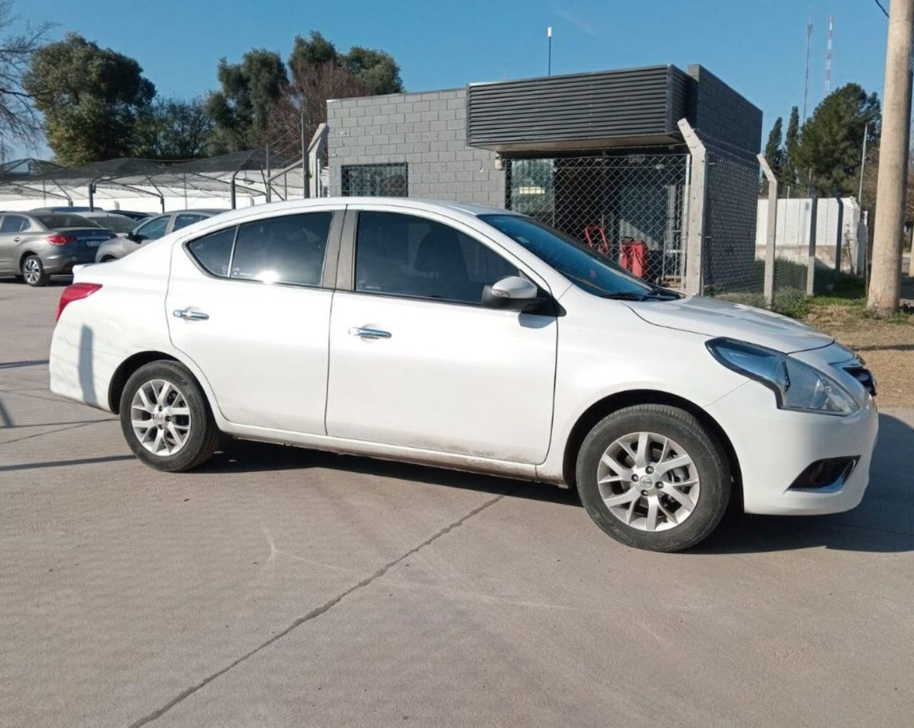 Nissan Versa Usado Financiado en Córdoba, deRuedas