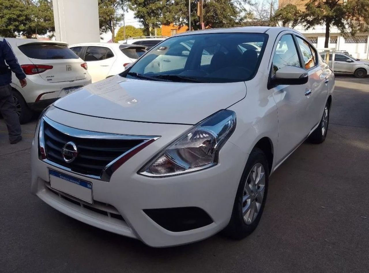 Nissan Versa Usado en Córdoba, deRuedas