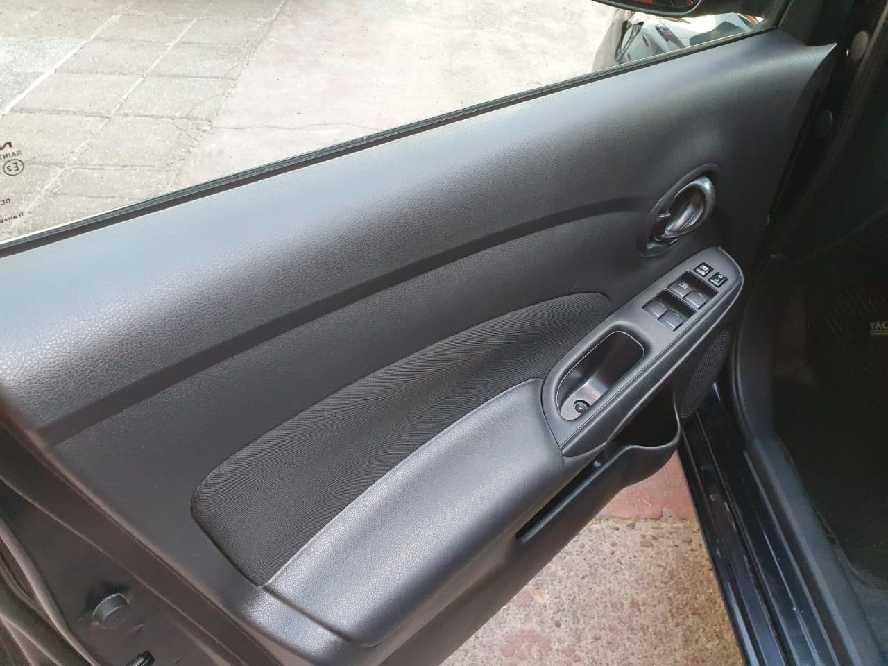 Nissan Versa Usado en Mendoza, deRuedas