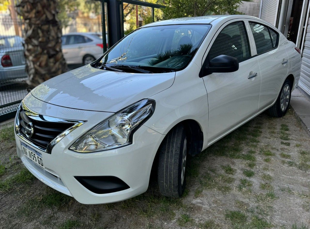 Nissan Versa Usado en Mendoza, deRuedas