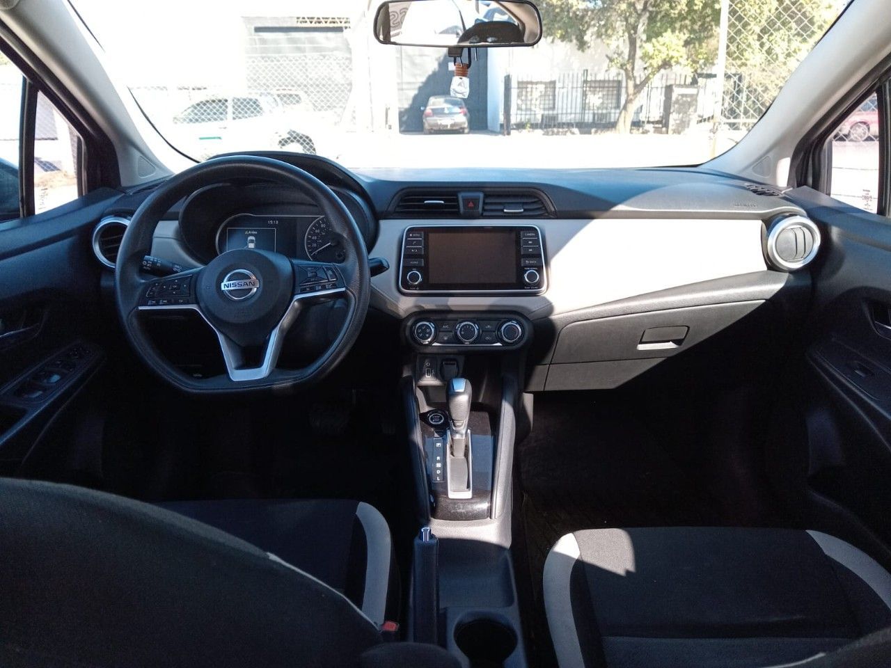 Nissan Versa Usado Financiado en Córdoba, deRuedas