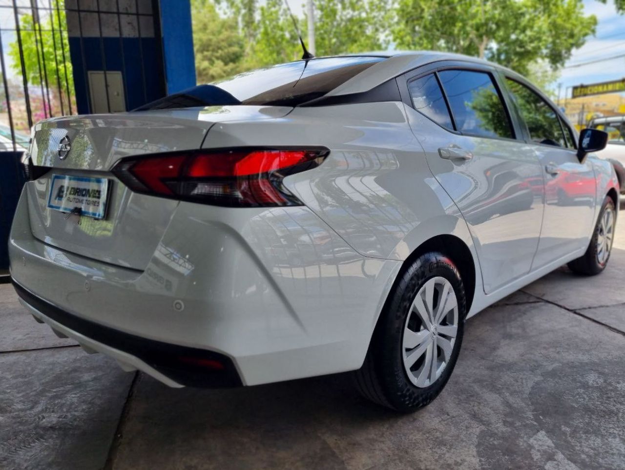 Nissan Versa Usado en Mendoza, deRuedas