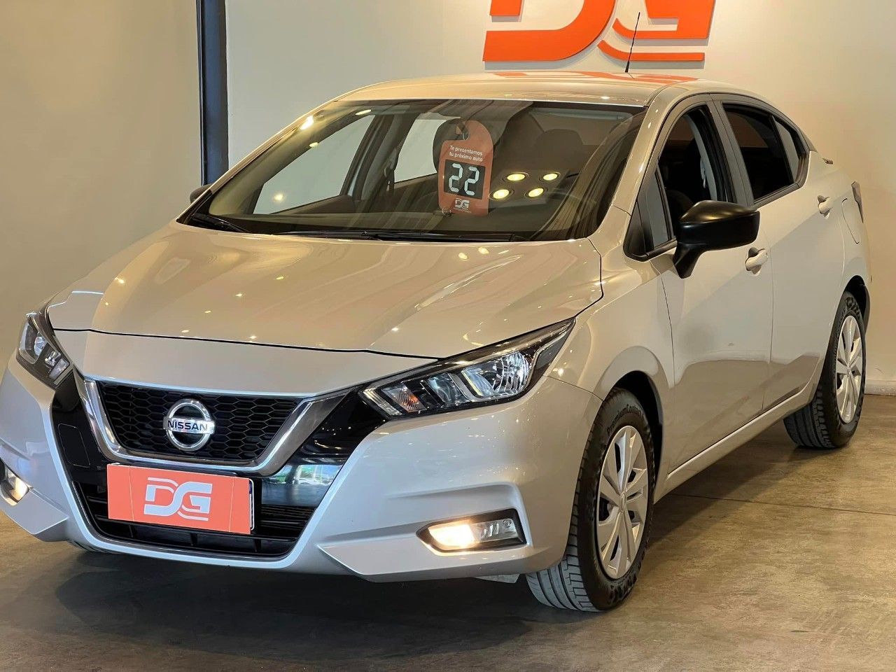 Nissan Versa Usado Financiado en Córdoba, deRuedas