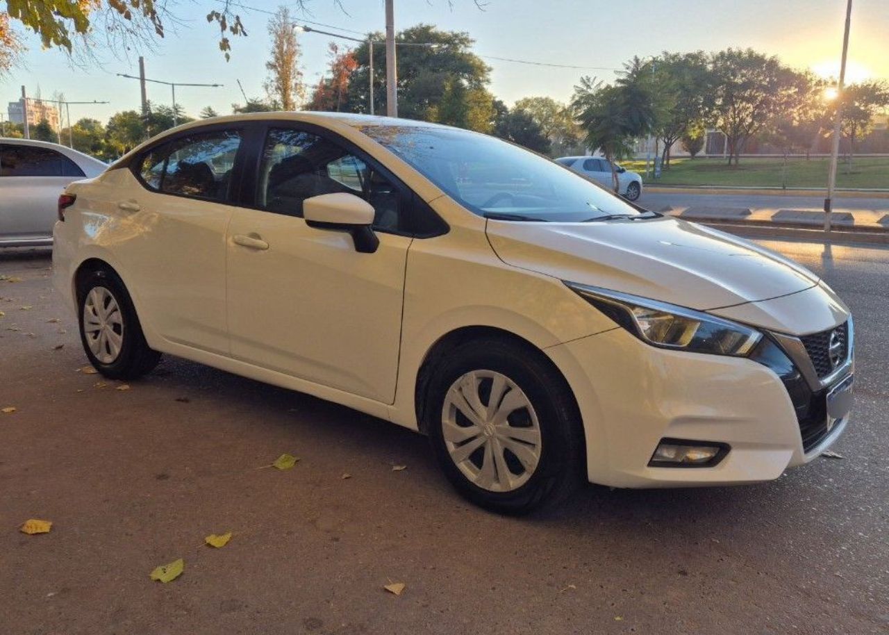 Nissan Versa Usado en Mendoza, deRuedas
