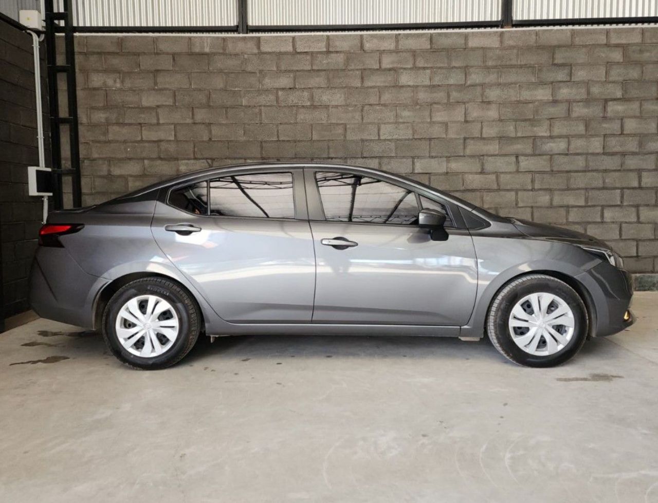 Nissan Versa Usado Financiado en Córdoba, deRuedas