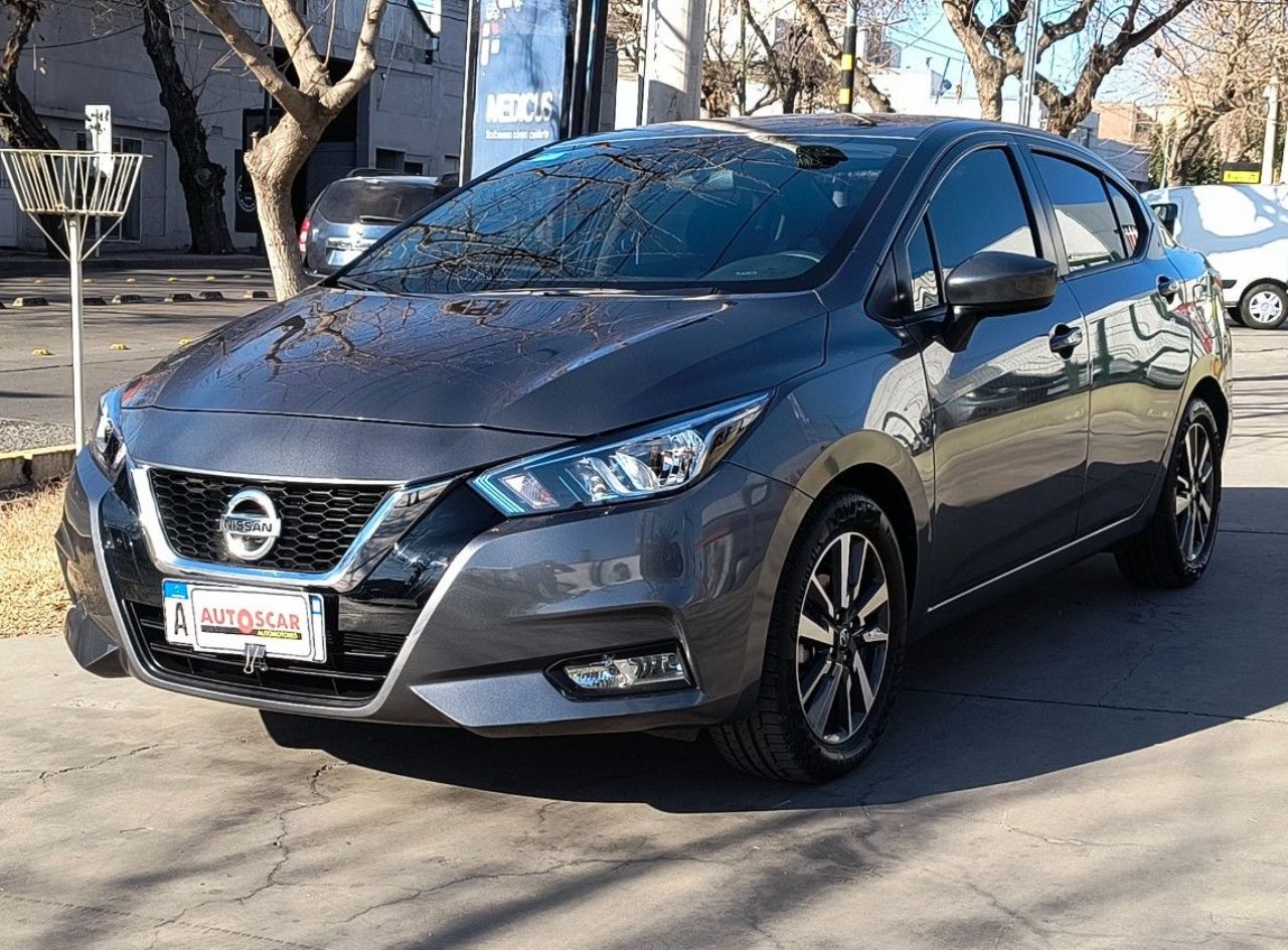 Nissan Versa Usado Financiado en Mendoza, deRuedas