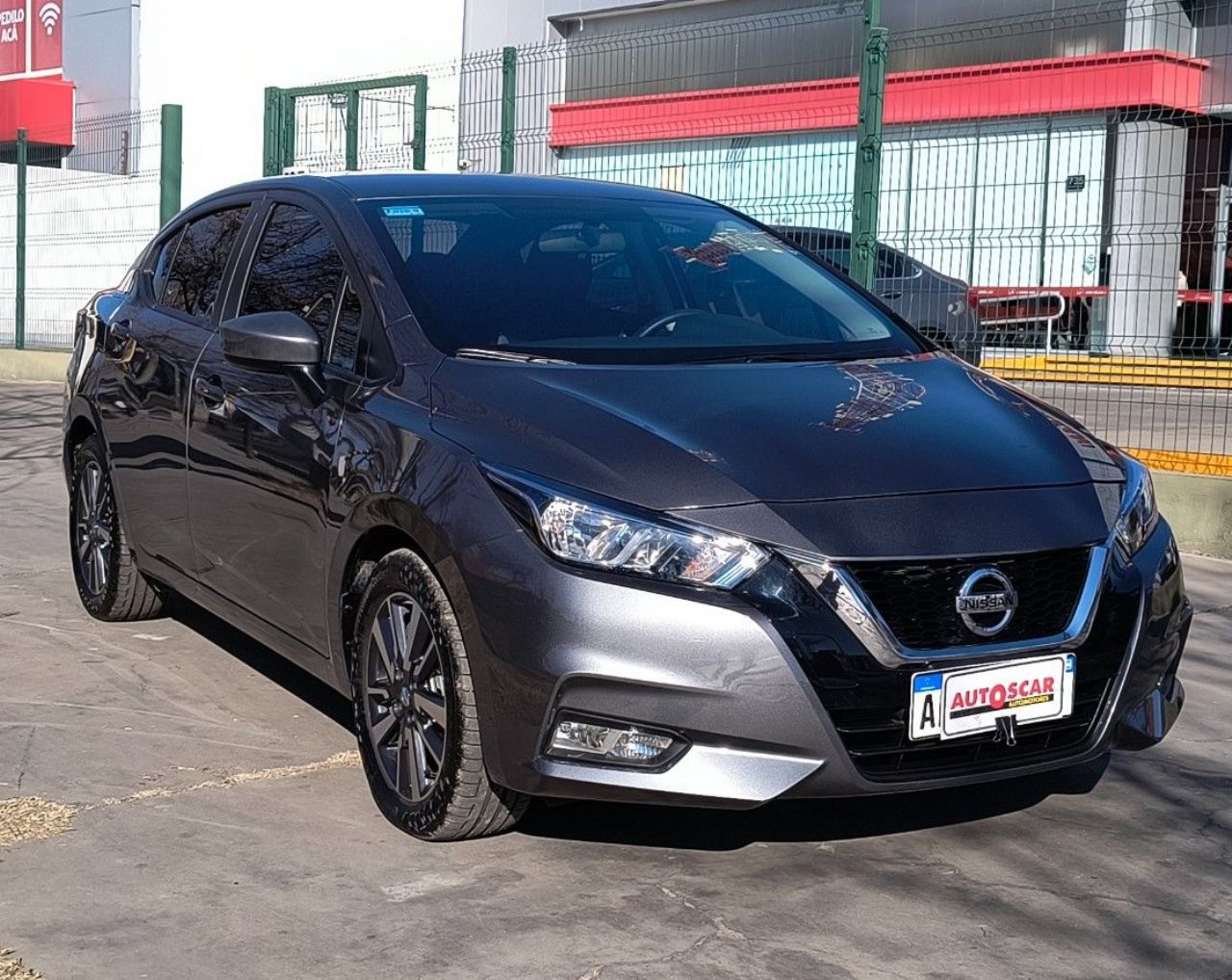 Nissan Versa Usado Financiado en Mendoza, deRuedas