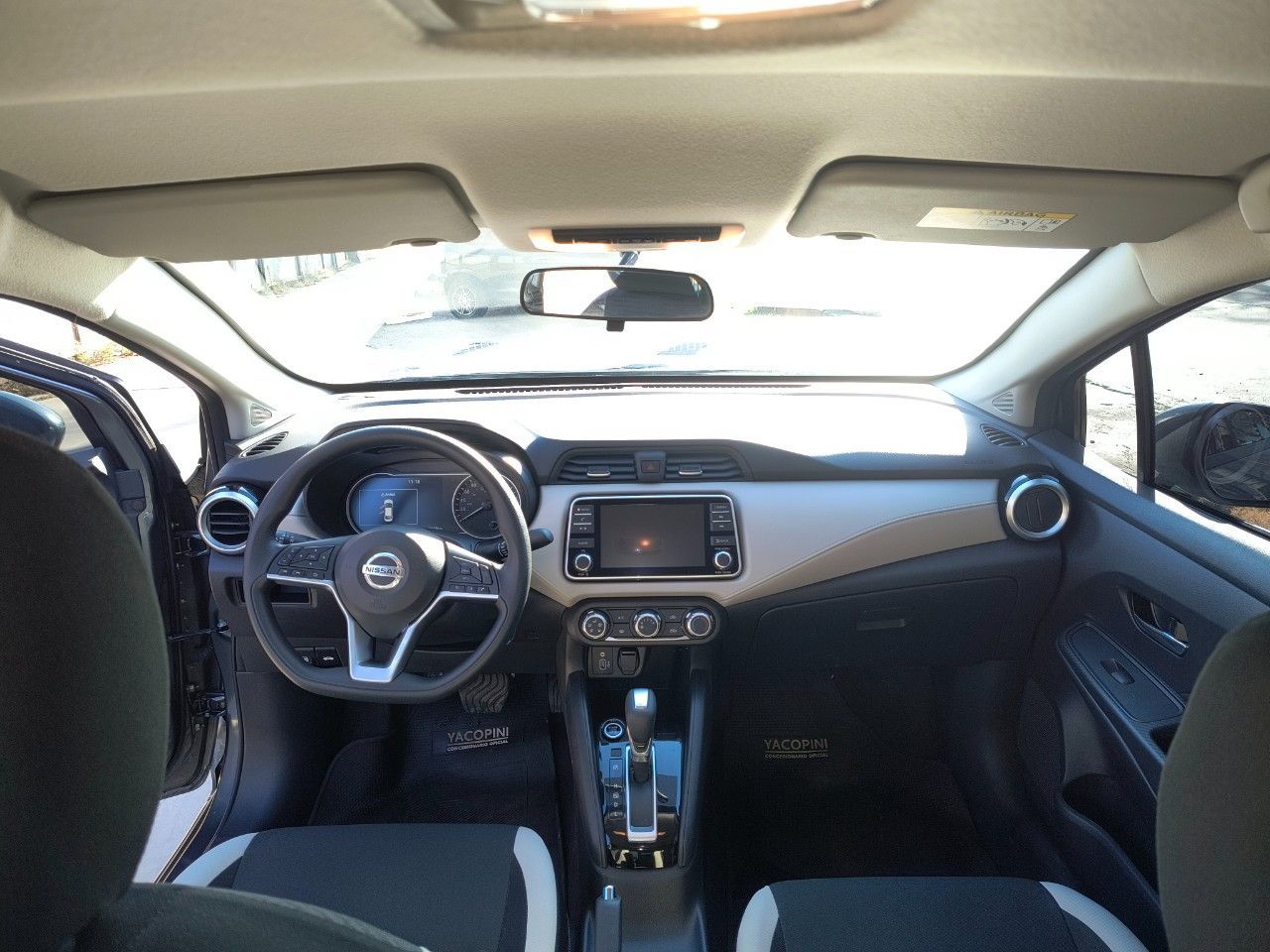 Nissan Versa Usado Financiado en Mendoza, deRuedas