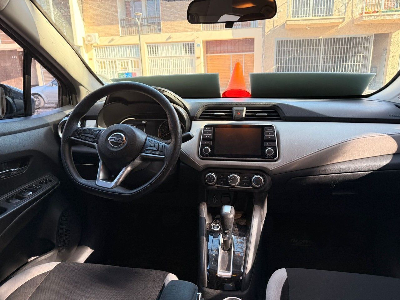 Nissan Versa Usado Financiado en Mendoza, deRuedas