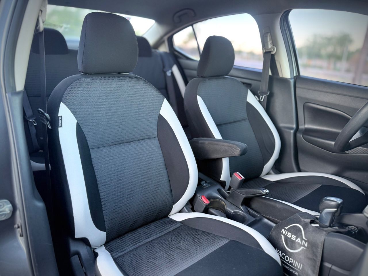 Nissan Versa Usado Financiado en Mendoza, deRuedas