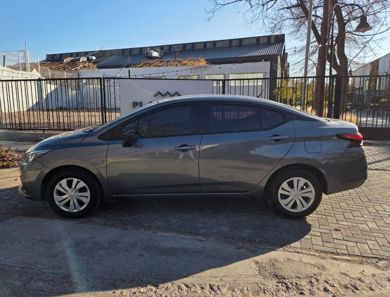 Nissan Versa Usado en Mendoza, deRuedas