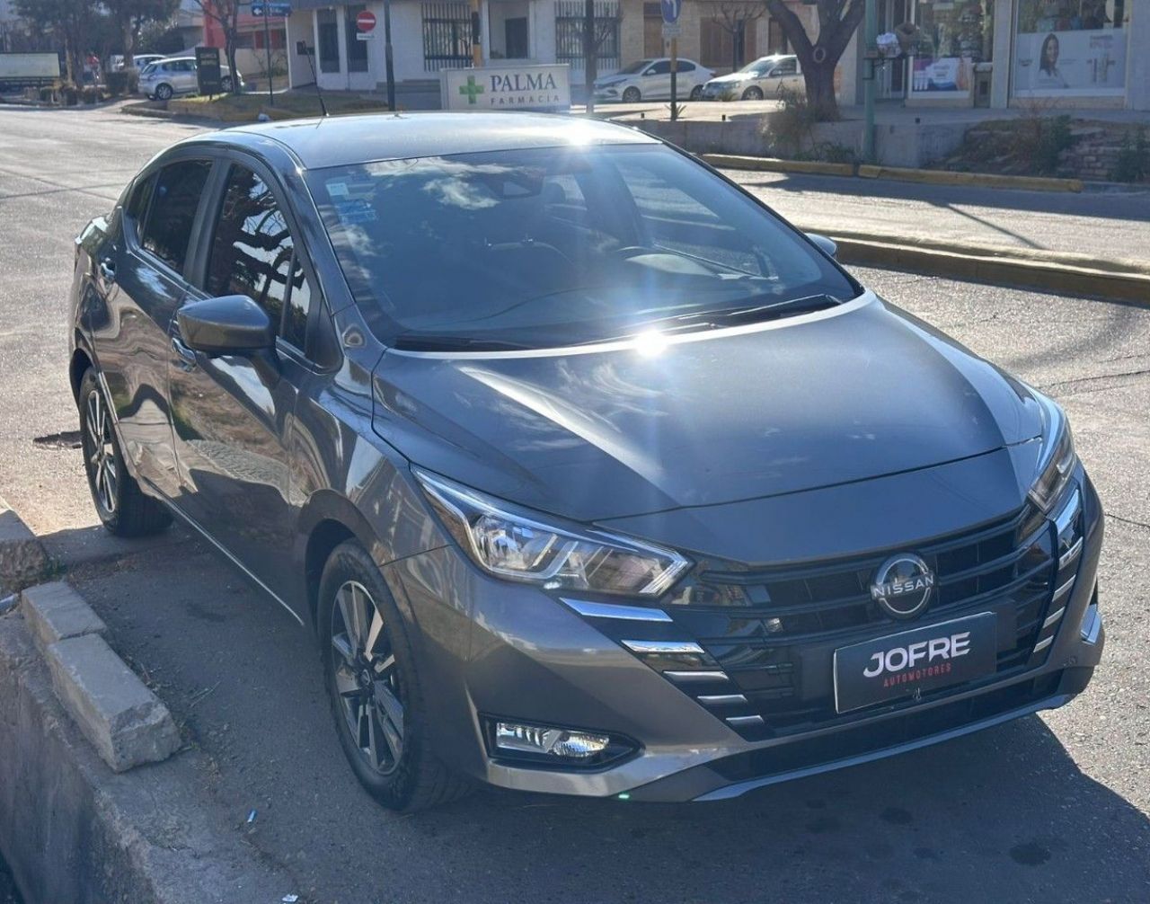 Nissan Versa Usado Financiado en Mendoza, deRuedas
