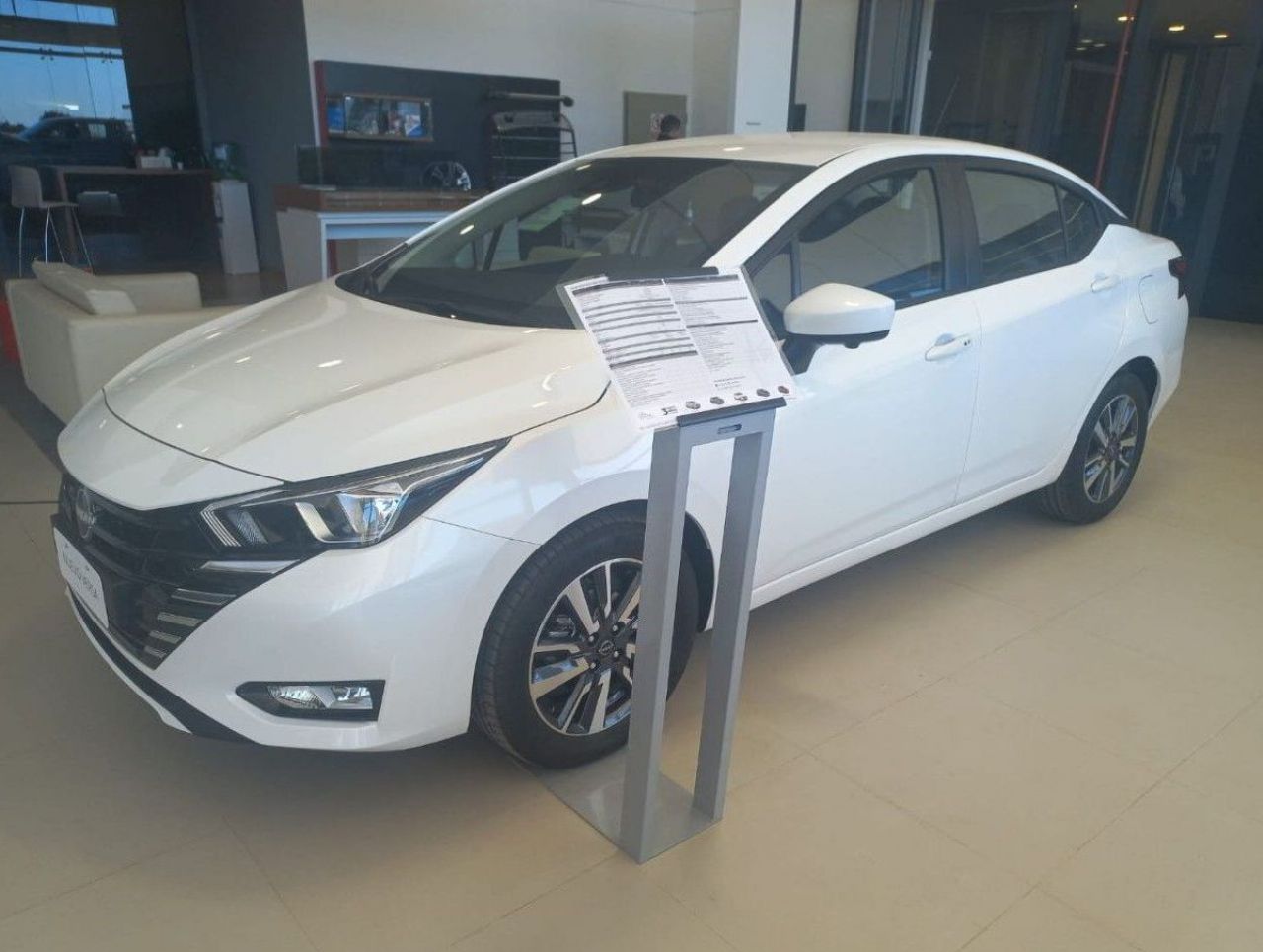 Nissan Versa Nuevo en Córdoba, deRuedas
