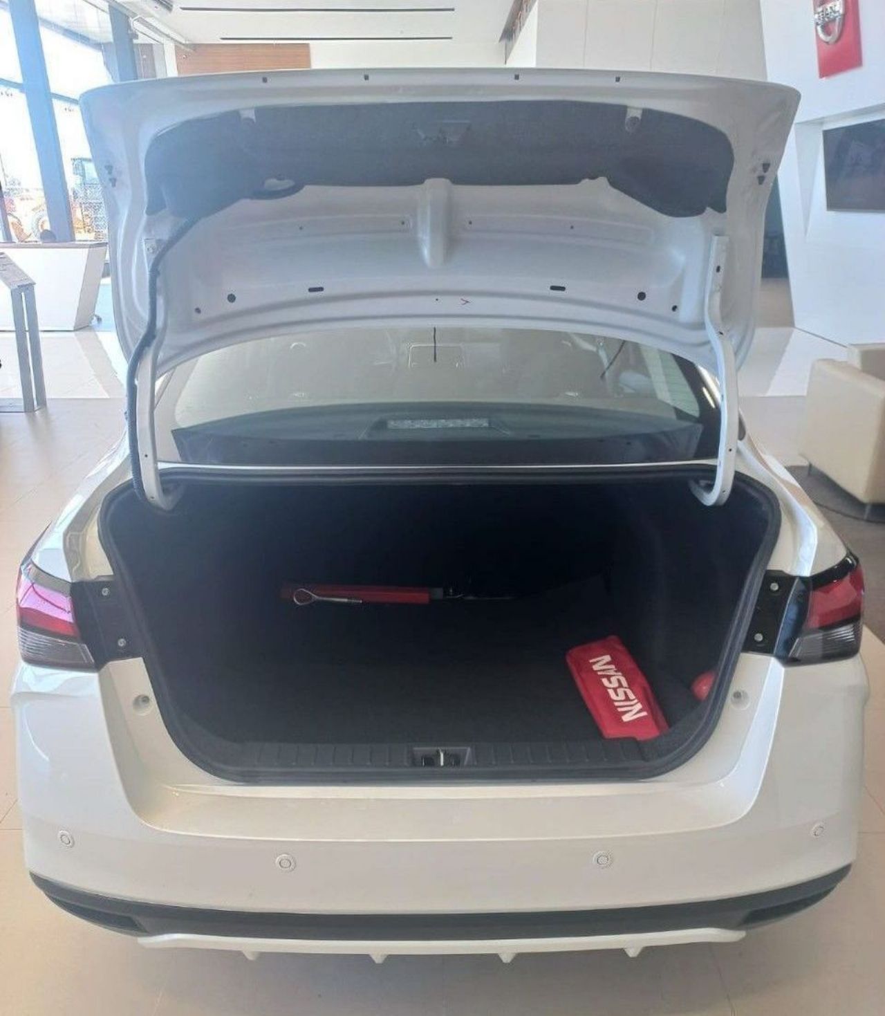 Nissan Versa Nuevo en Córdoba, deRuedas