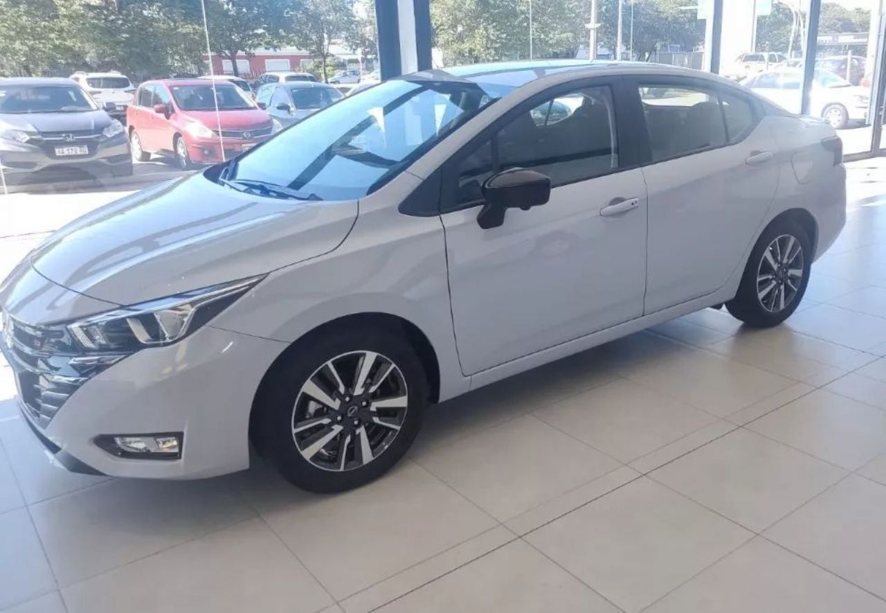 Nissan Versa Nuevo en Córdoba, deRuedas