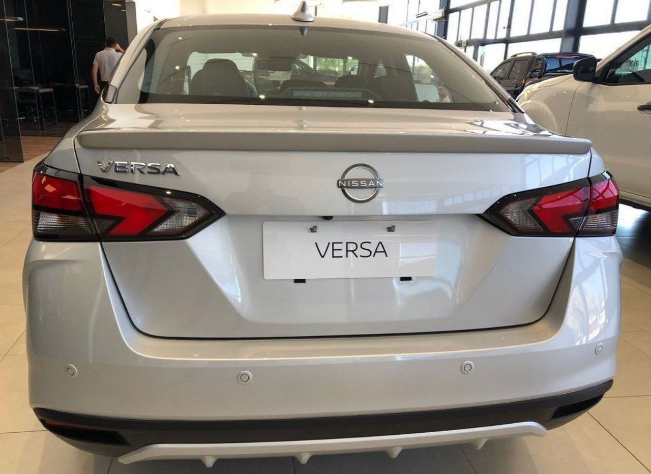 Nissan Versa Nuevo en Córdoba, deRuedas