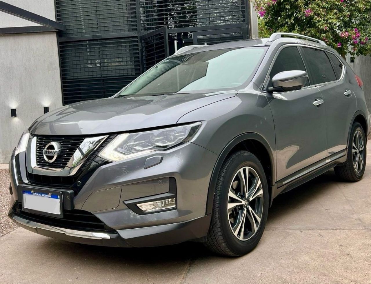 Nissan X-Trail Usado en Mendoza, deRuedas