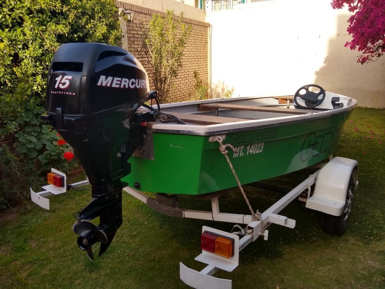 Náutica Bote Usado en Mendoza, deRuedas