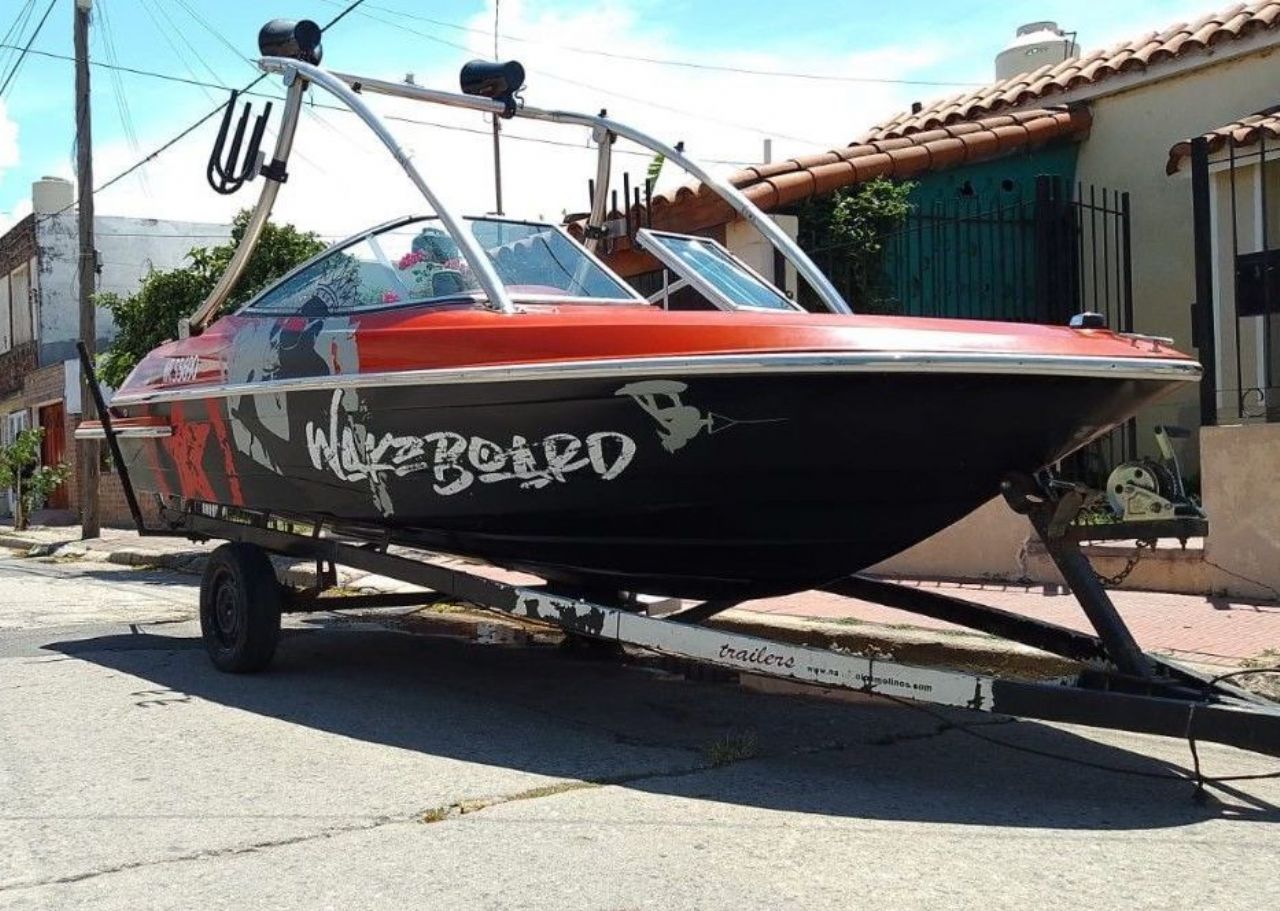Náutica Lancha Usado en Córdoba, deRuedas