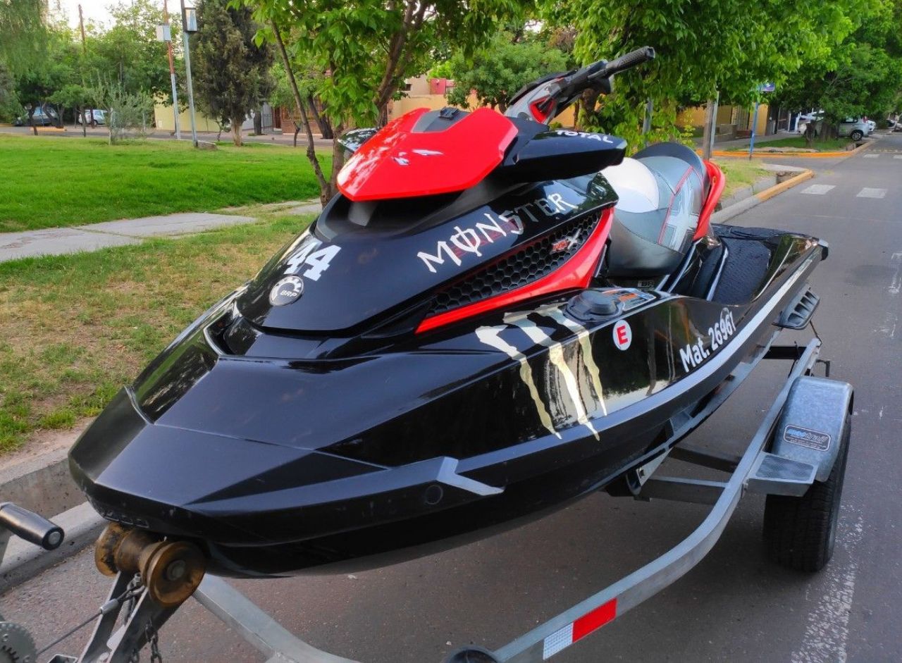Náutica Moto de Agua Usado en Mendoza, deRuedas