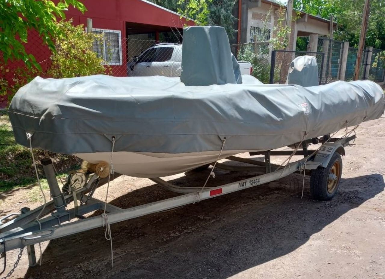 Náutica Semirrigido Usado en Mendoza, deRuedas