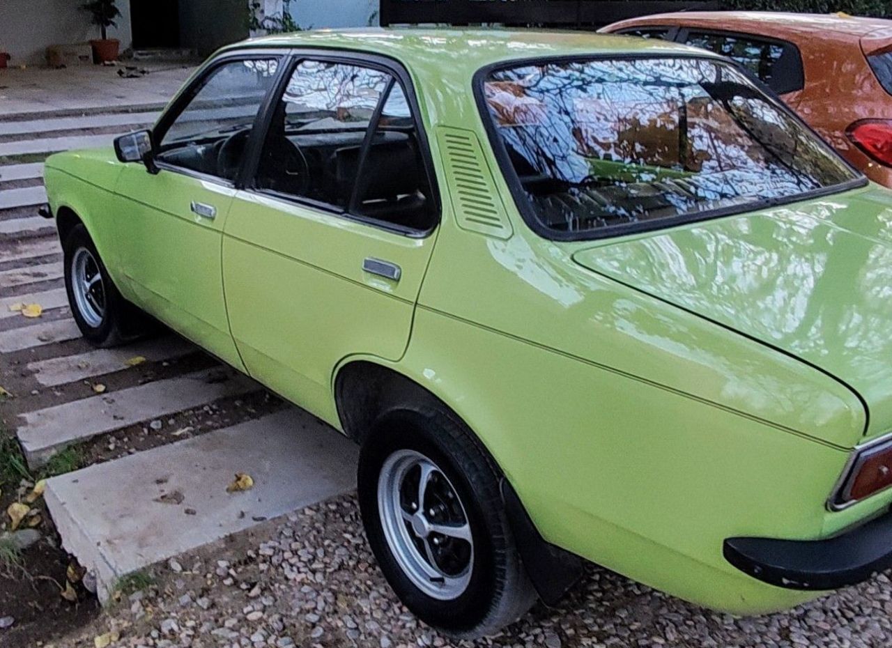 Opel K180 Usado en Mendoza, deRuedas