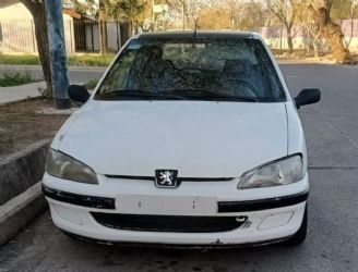 Peugeot 106 Usado en Mendoza