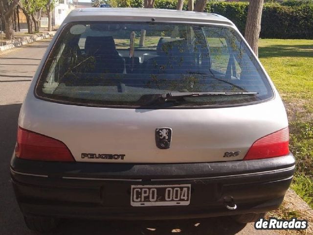 Peugeot 106 Usado en Mendoza, deRuedas