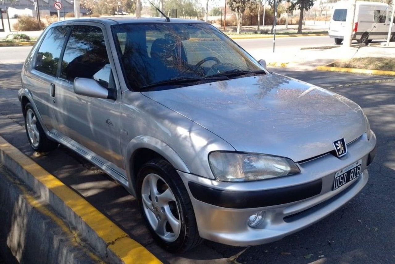 Peugeot 106 Usado en Mendoza, deRuedas