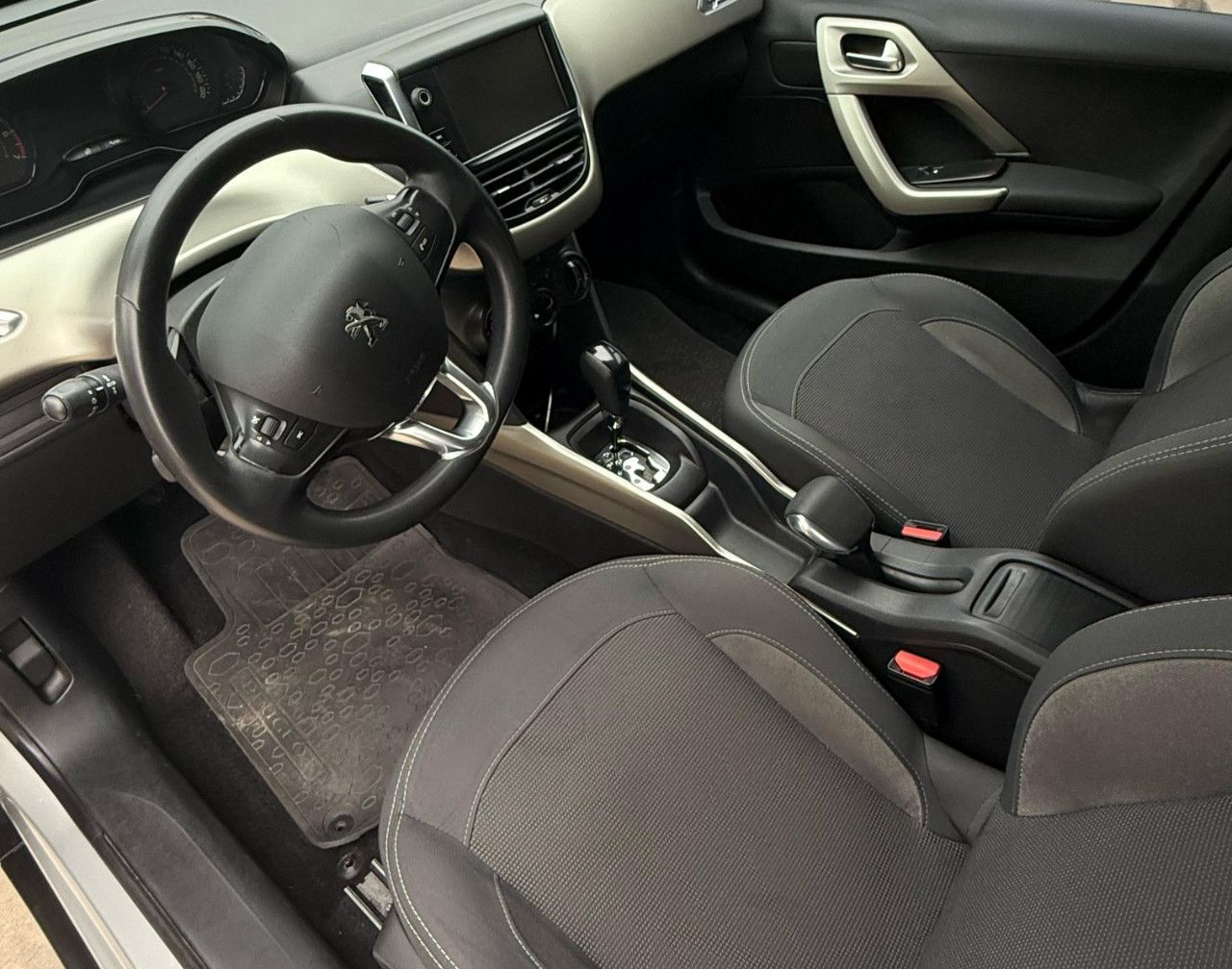 Peugeot 2008 Usado Financiado en Córdoba, deRuedas