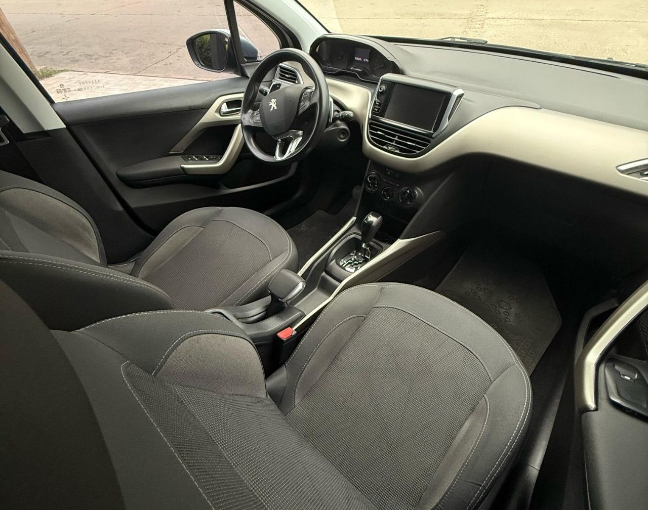 Peugeot 2008 Usado Financiado en Córdoba, deRuedas