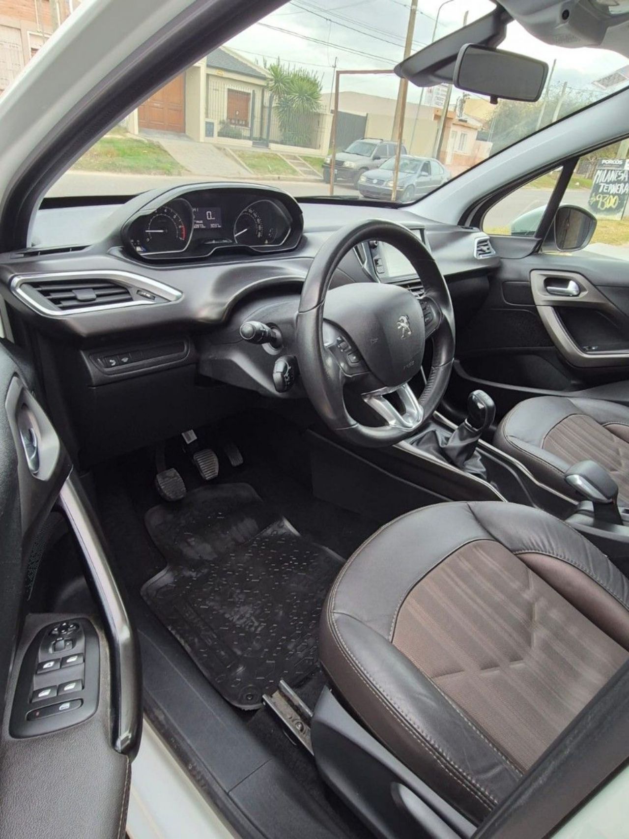 Peugeot 2008 Usado Financiado en Córdoba, deRuedas