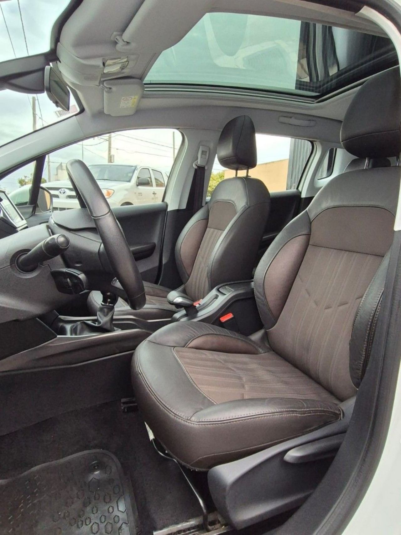 Peugeot 2008 Usado Financiado en Córdoba, deRuedas