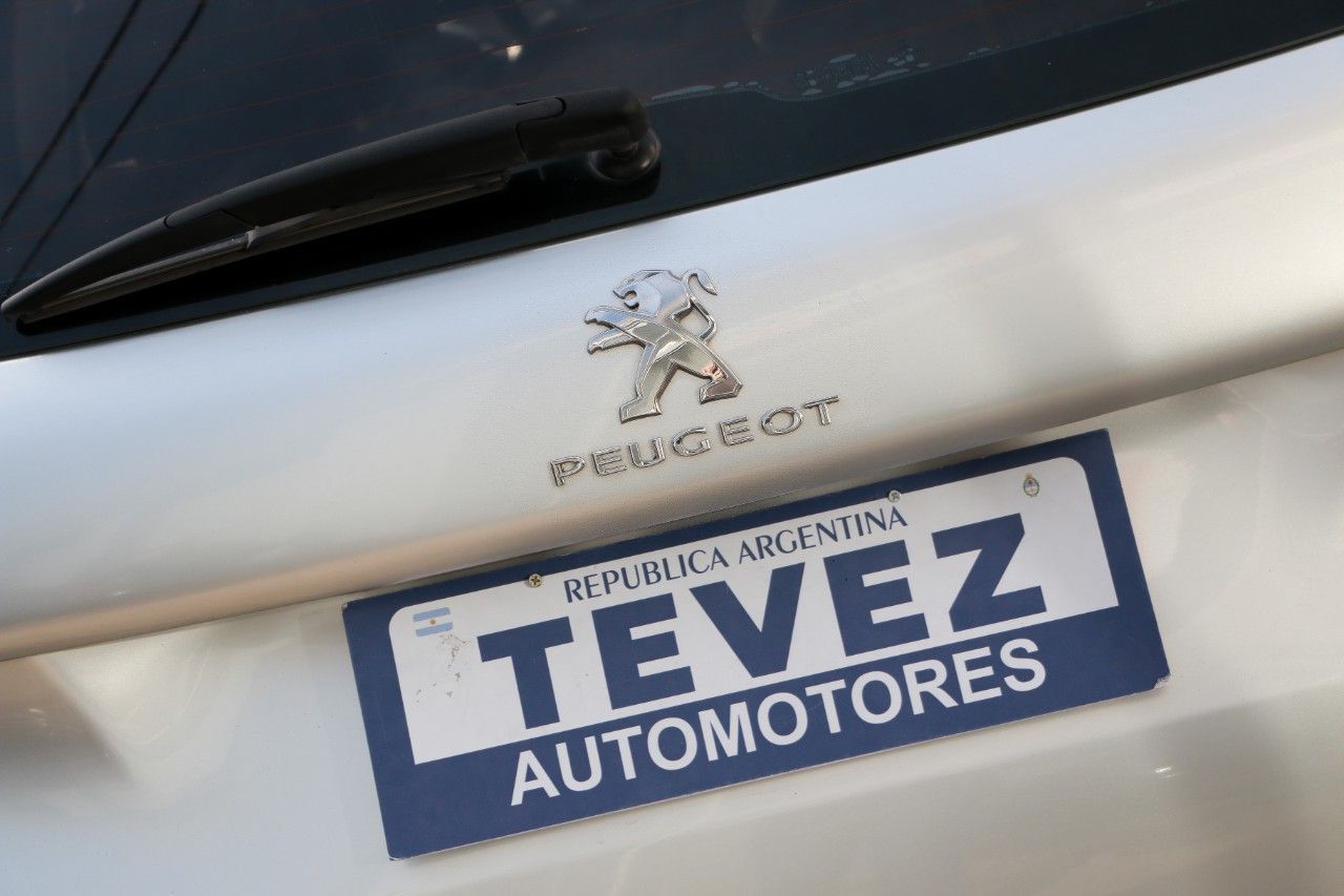 Peugeot 2008 Usado Financiado en Córdoba, deRuedas