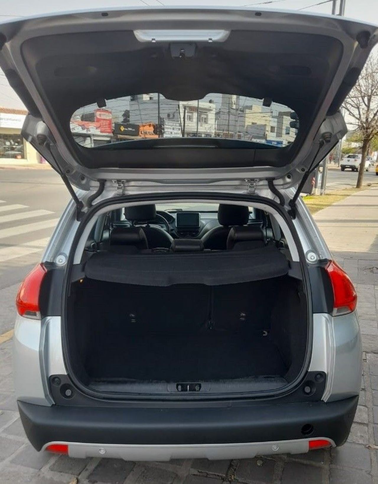 Peugeot 2008 Usado Financiado en Córdoba, deRuedas