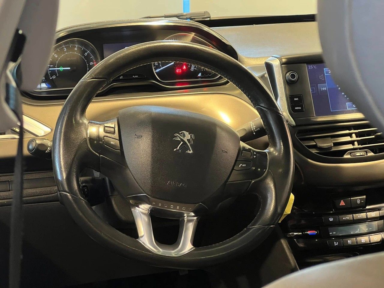 Peugeot 2008 Usado Financiado en Córdoba, deRuedas