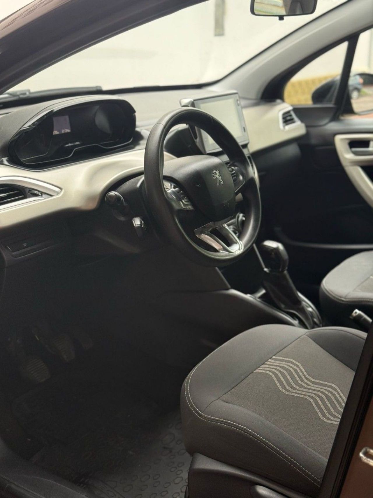 Peugeot 2008 Usado Financiado en Córdoba, deRuedas